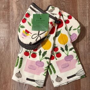 Kate Spade Garden Kitchen Towel and Oven Mitt